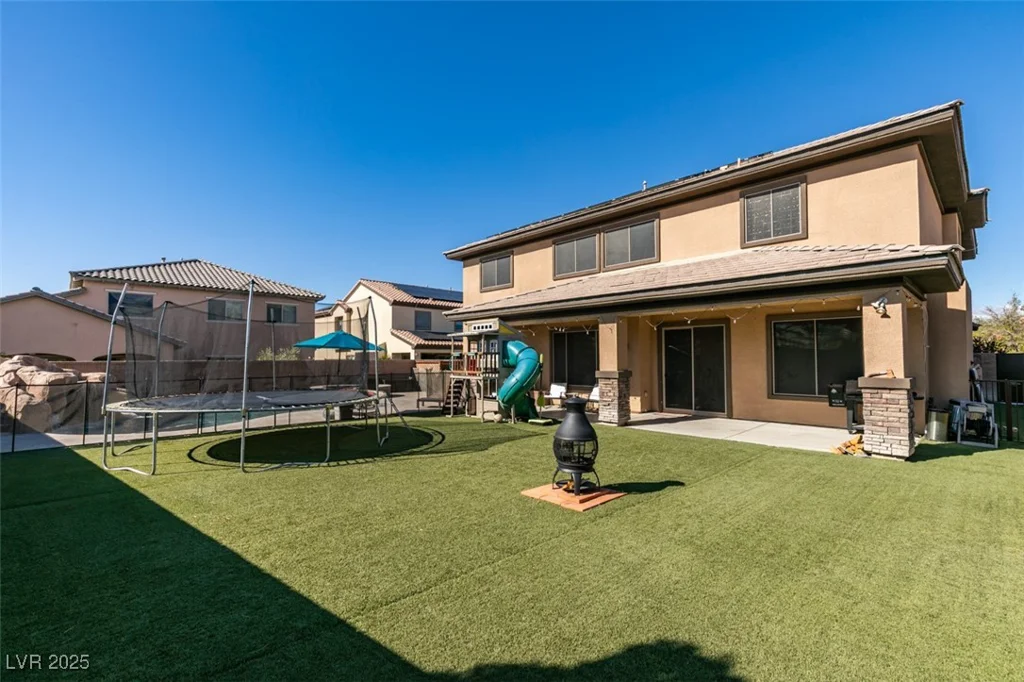 7256 Bugler Swan, North Las Vegas, NV 89084
