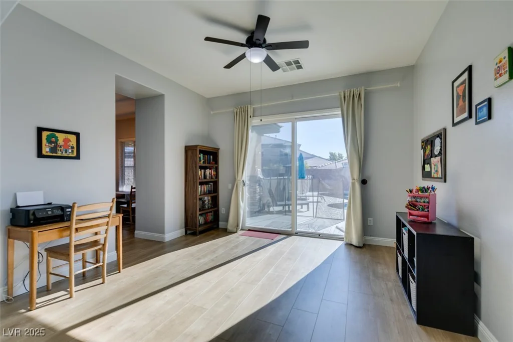 7256 Bugler Swan, North Las Vegas, NV 89084