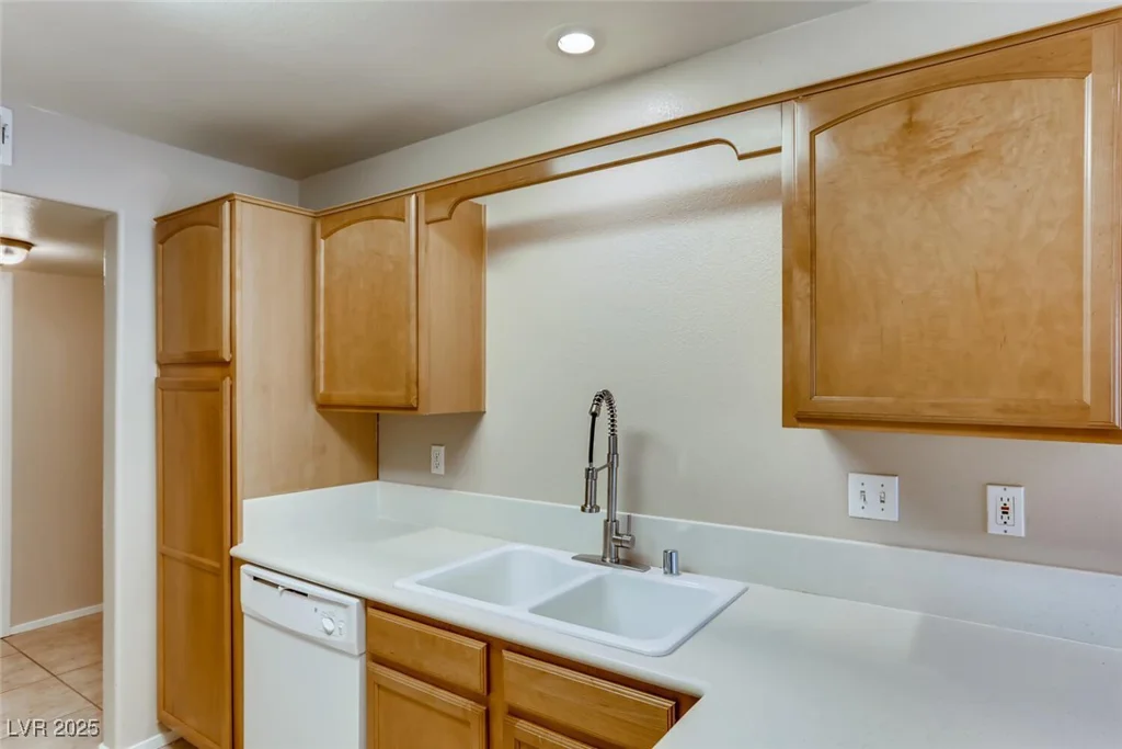 447 Temple Canyon, Henderson, NV 89074