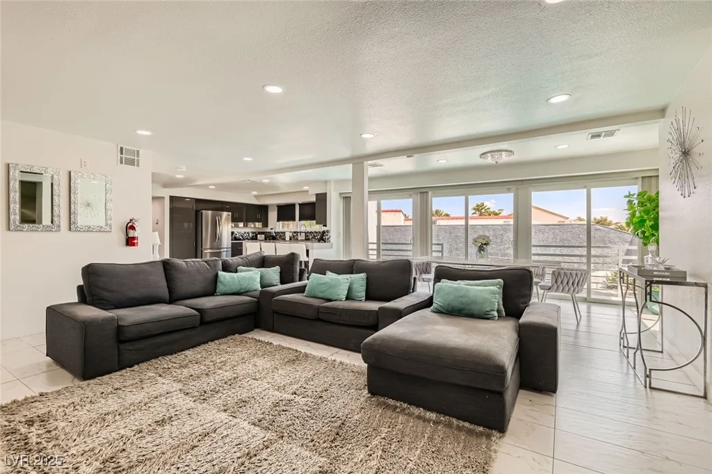 2520 Castlesands, Las Vegas, NV 89121