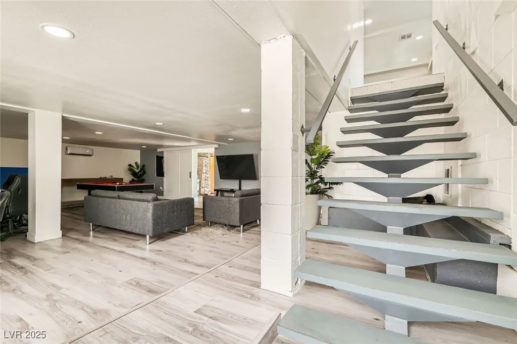 2520 Castlesands, Las Vegas, NV 89121