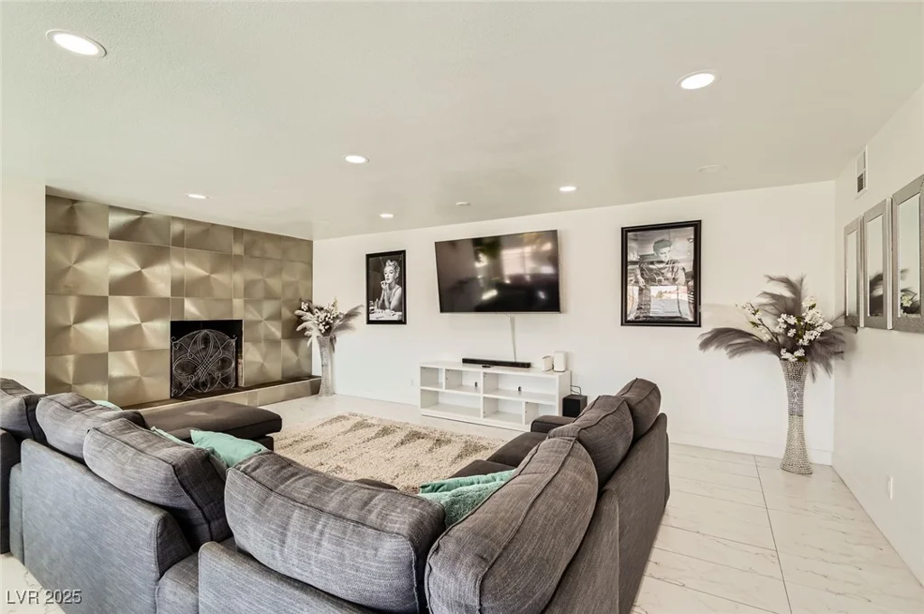 2520 Castlesands, Las Vegas, NV 89121