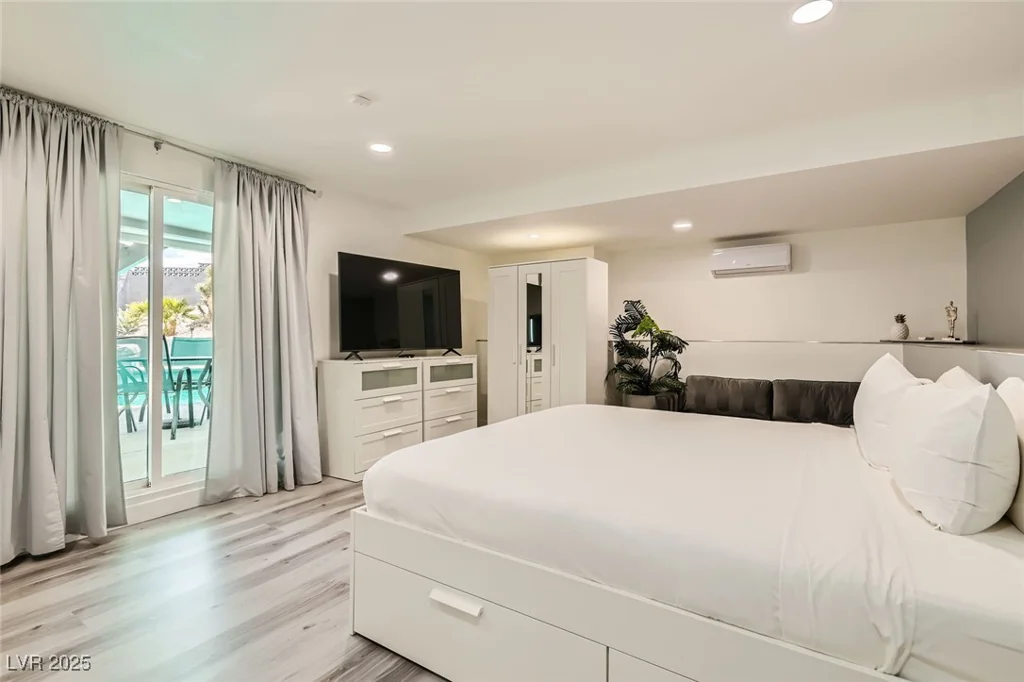 2520 Castlesands, Las Vegas, NV 89121