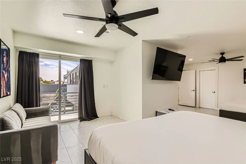 2520 Castlesands, Las Vegas, NV 89121