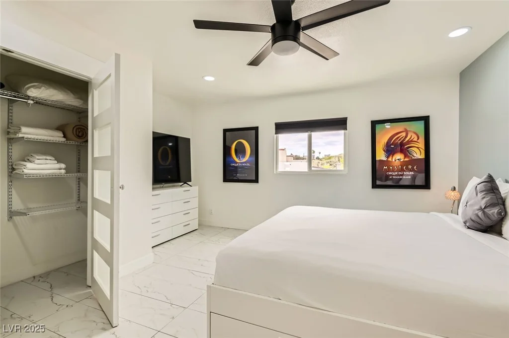 2520 Castlesands, Las Vegas, NV 89121