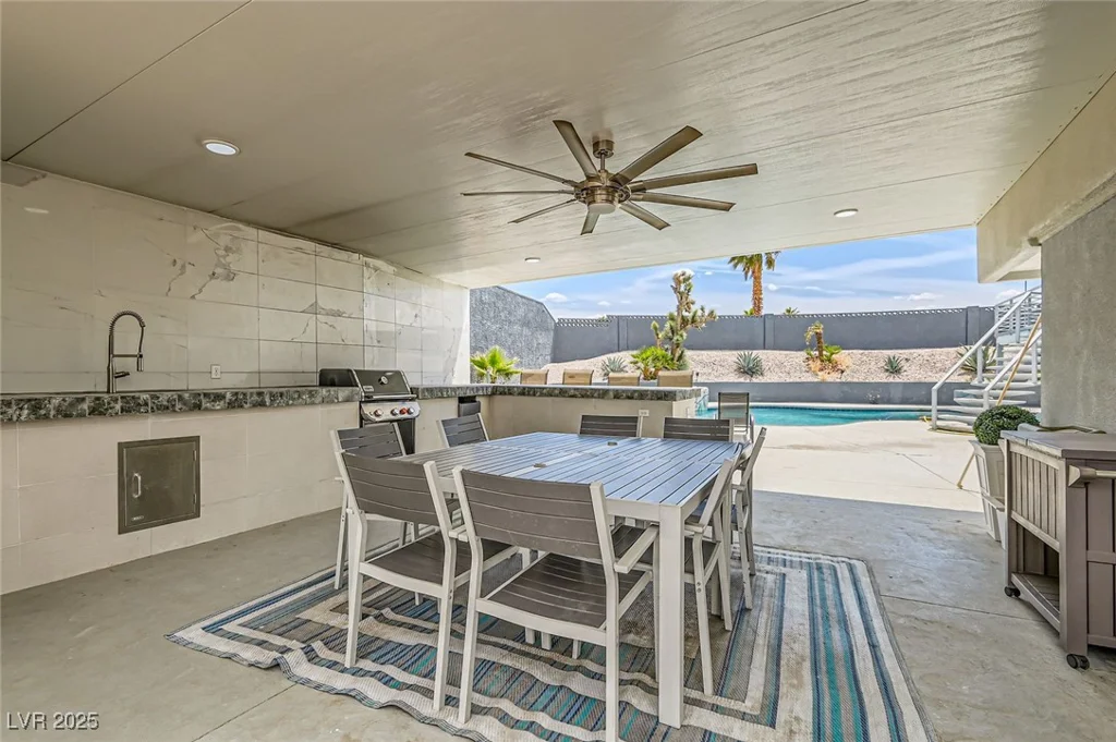 2520 Castlesands, Las Vegas, NV 89121
