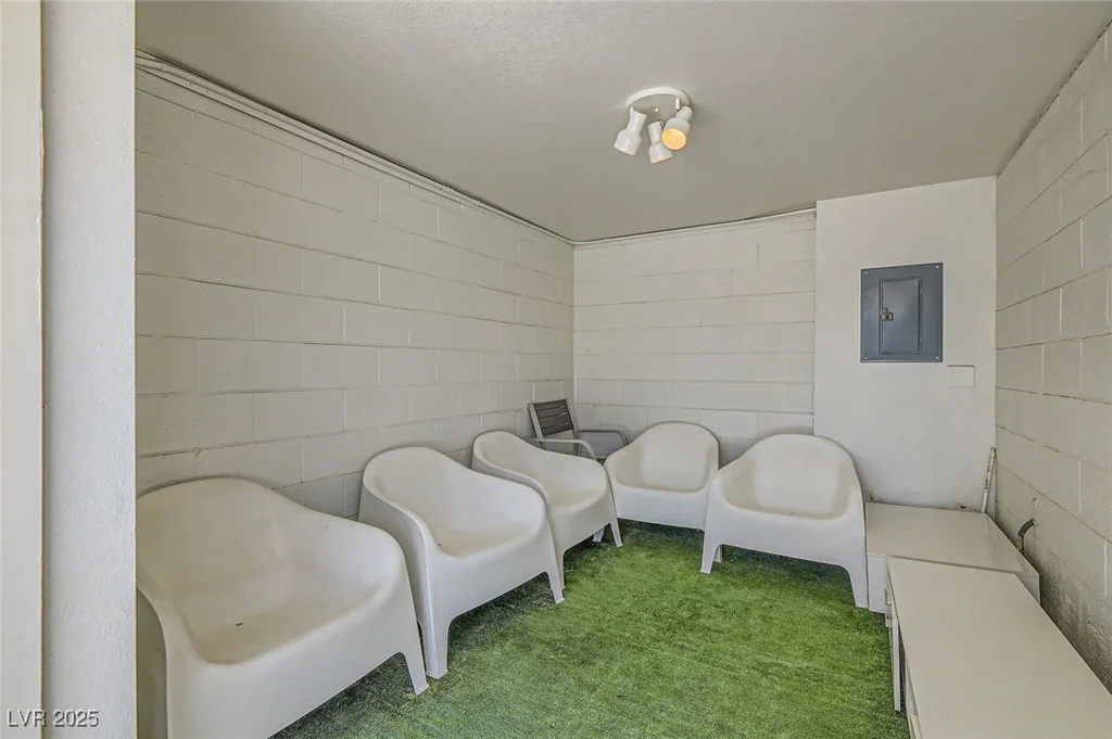2520 Castlesands, Las Vegas, NV 89121