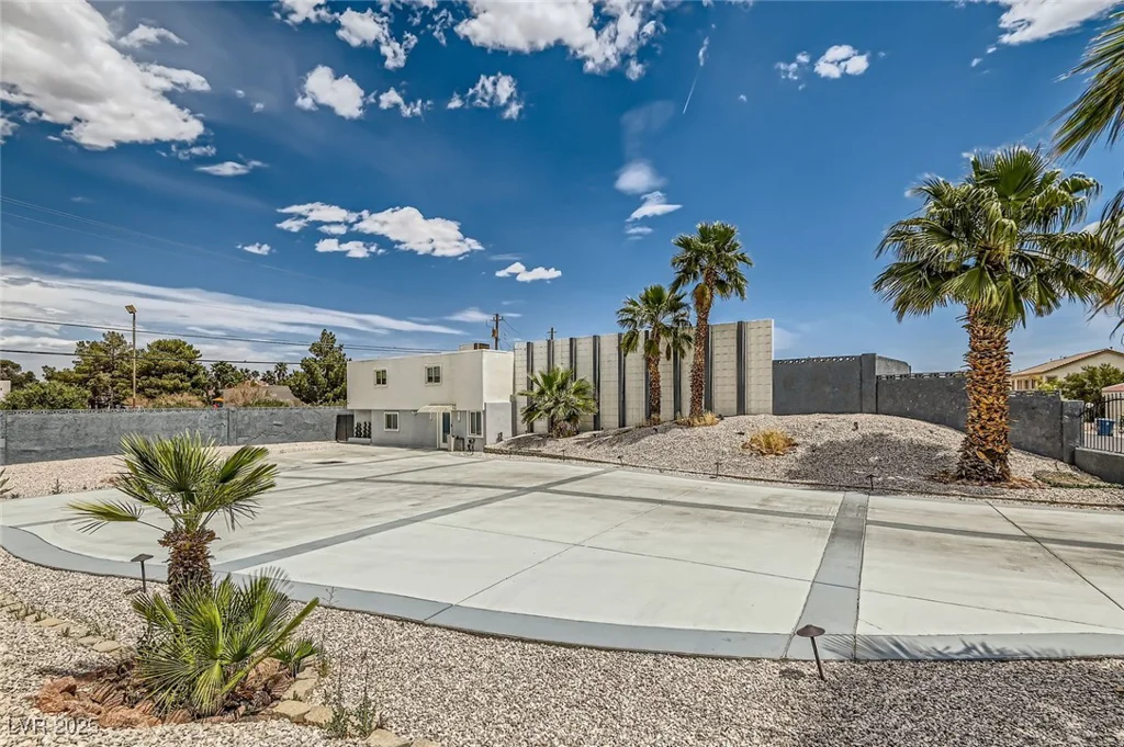 2520 Castlesands, Las Vegas, NV 89121
