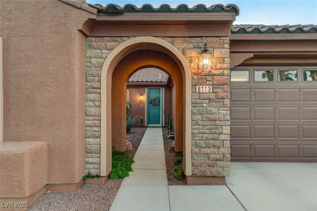 8113 Bay Colony, Las Vegas, NV 89131