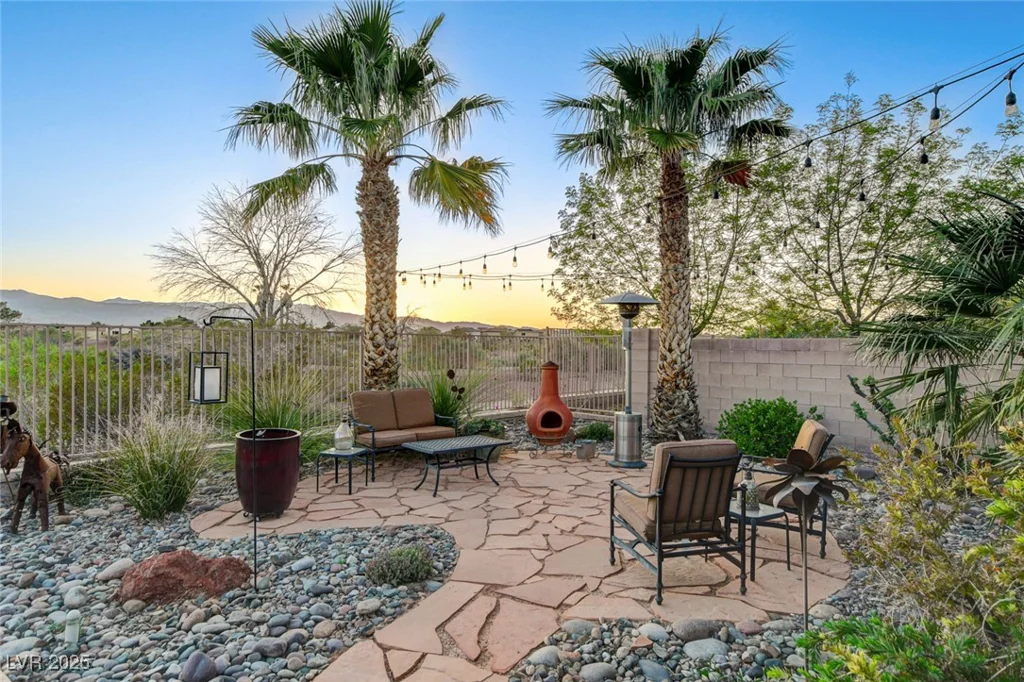 8113 Bay Colony, Las Vegas, NV 89131