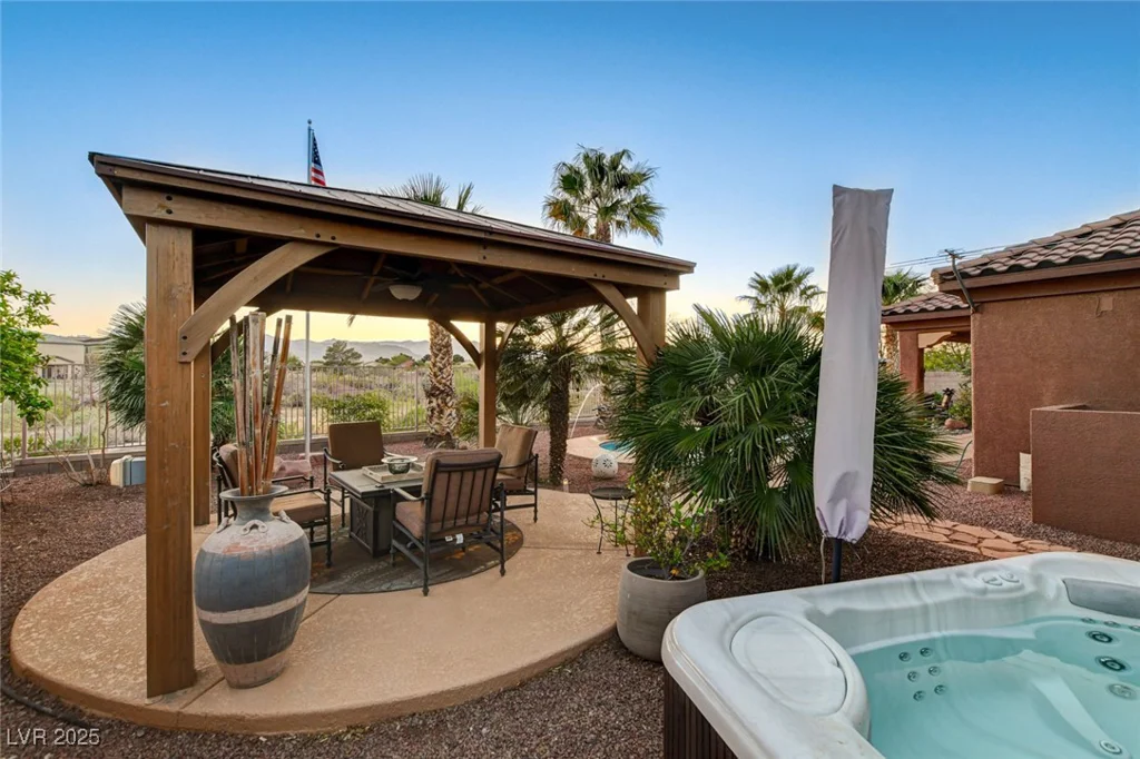 8113 Bay Colony, Las Vegas, NV 89131