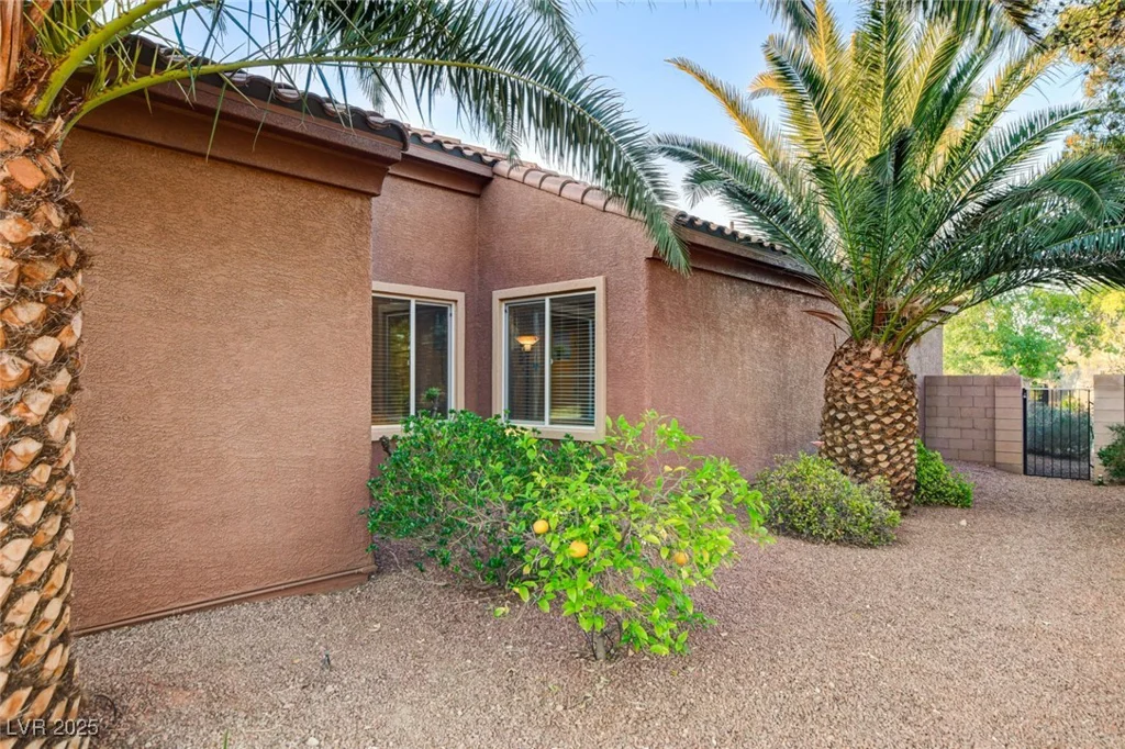 8113 Bay Colony, Las Vegas, NV 89131