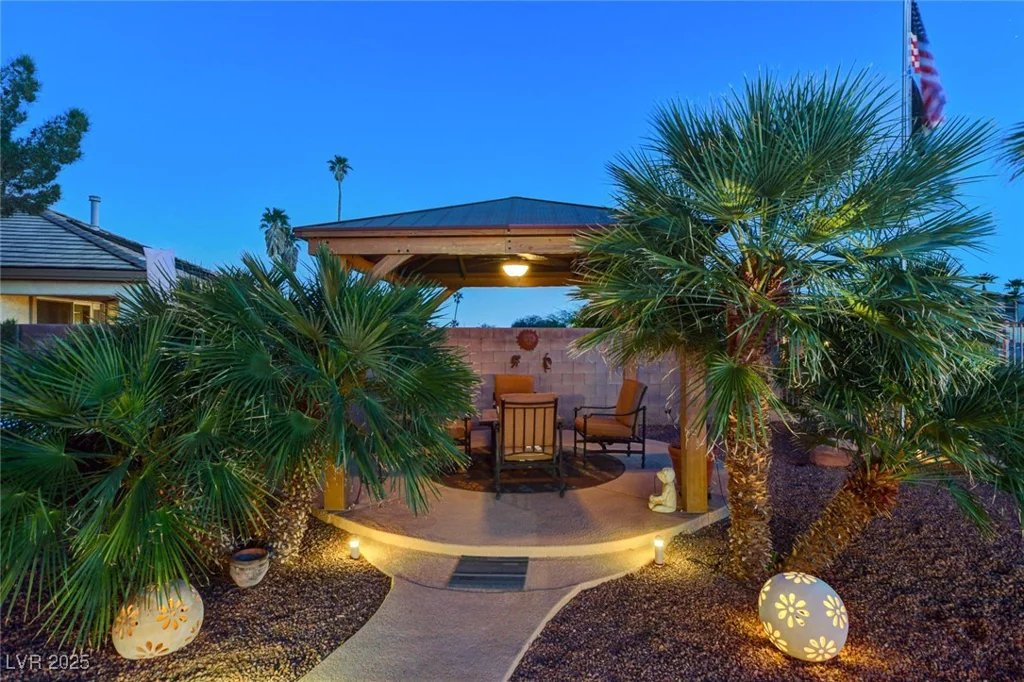 8113 Bay Colony, Las Vegas, NV 89131