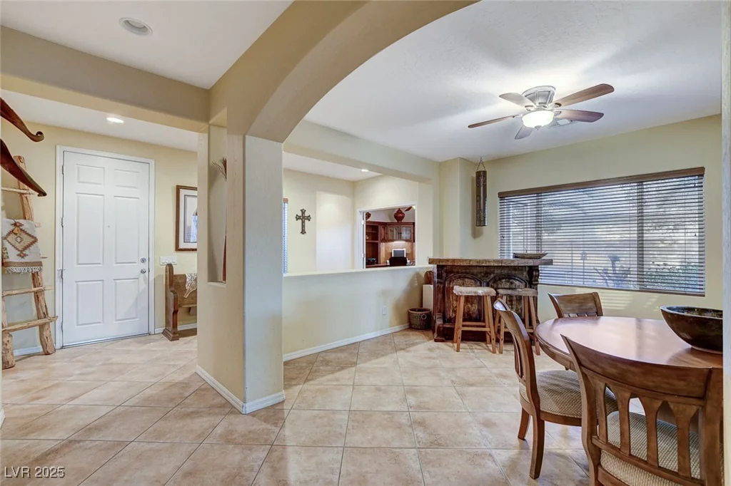 8113 Bay Colony, Las Vegas, NV 89131