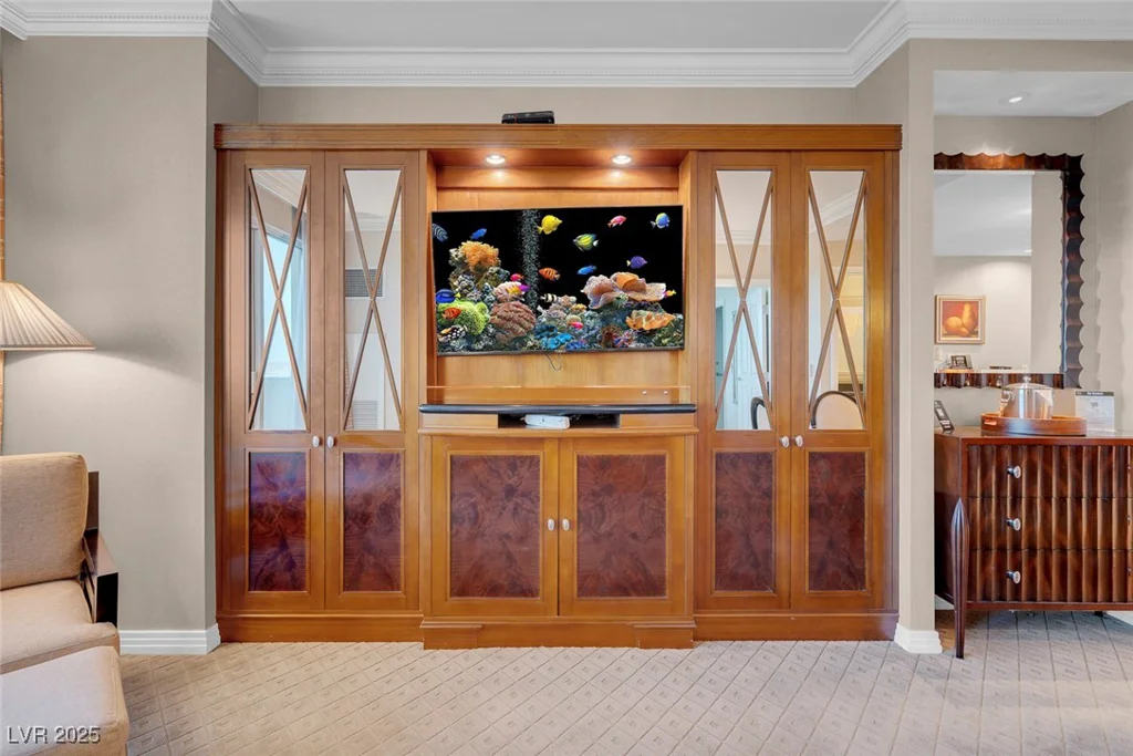 125 HARMON, Las Vegas, NV 89109