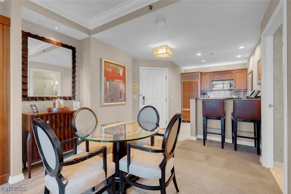 125 HARMON, Las Vegas, NV 89109