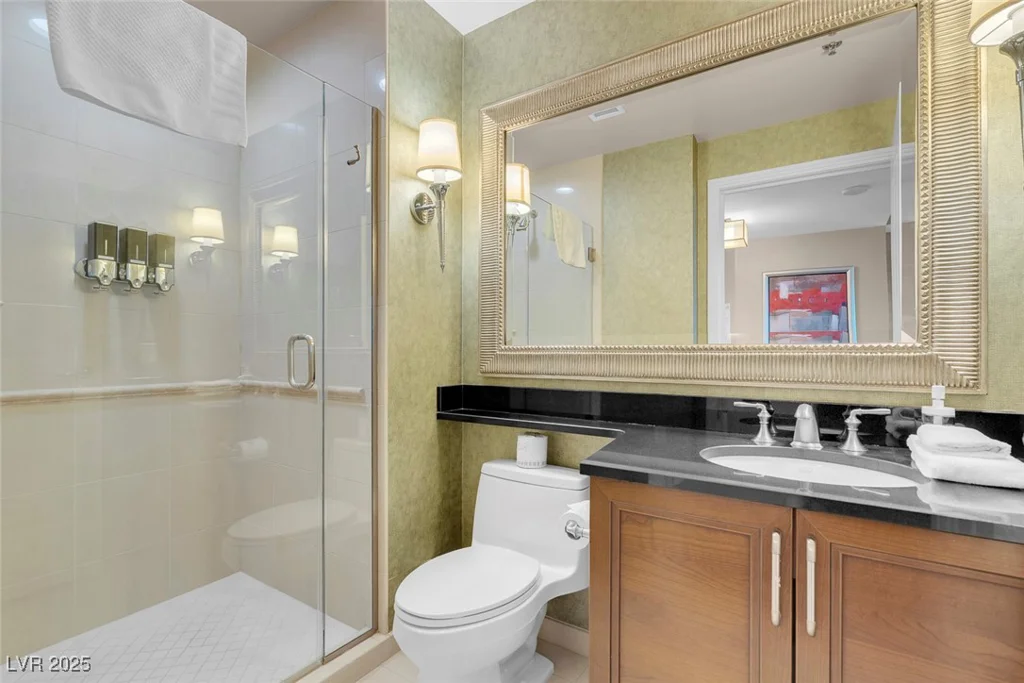 125 HARMON, Las Vegas, NV 89109