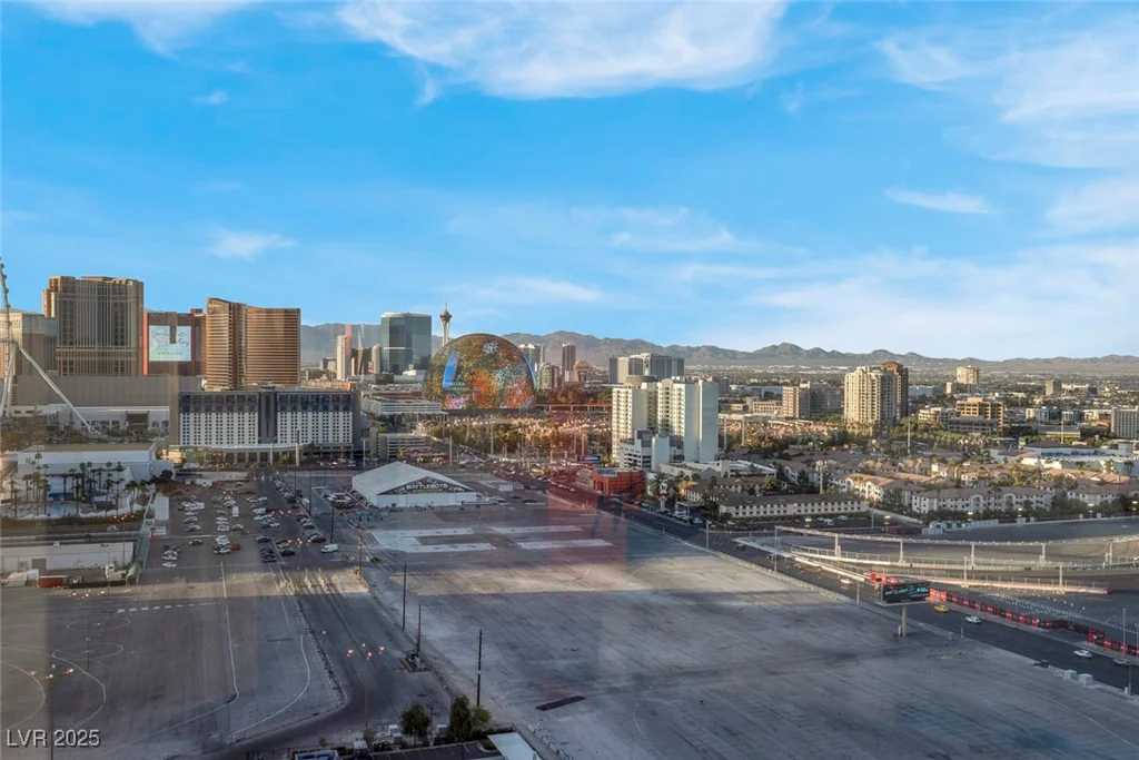125 HARMON, Las Vegas, NV 89109