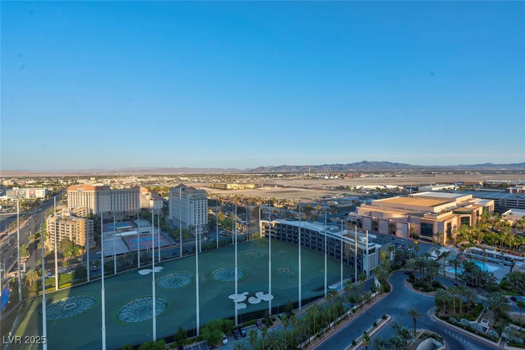 125 HARMON, Las Vegas, NV 89109