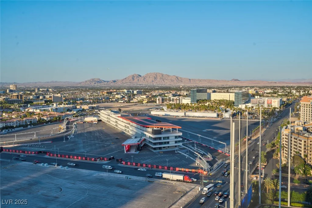 125 HARMON, Las Vegas, NV 89109