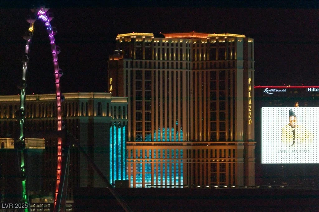 125 HARMON, Las Vegas, NV 89109