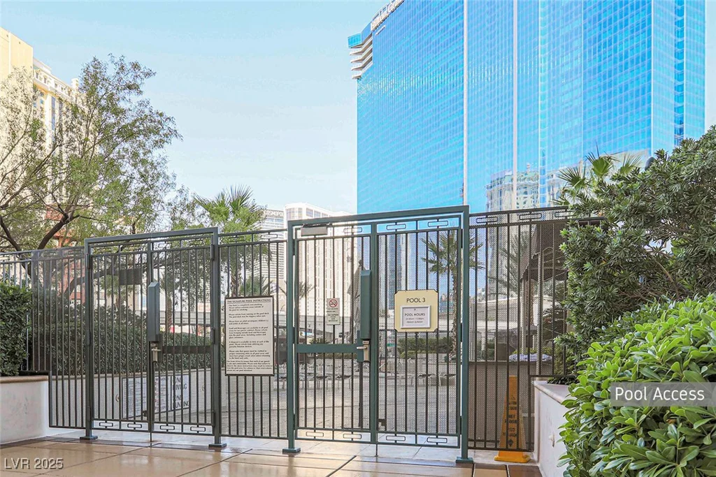 125 HARMON, Las Vegas, NV 89109