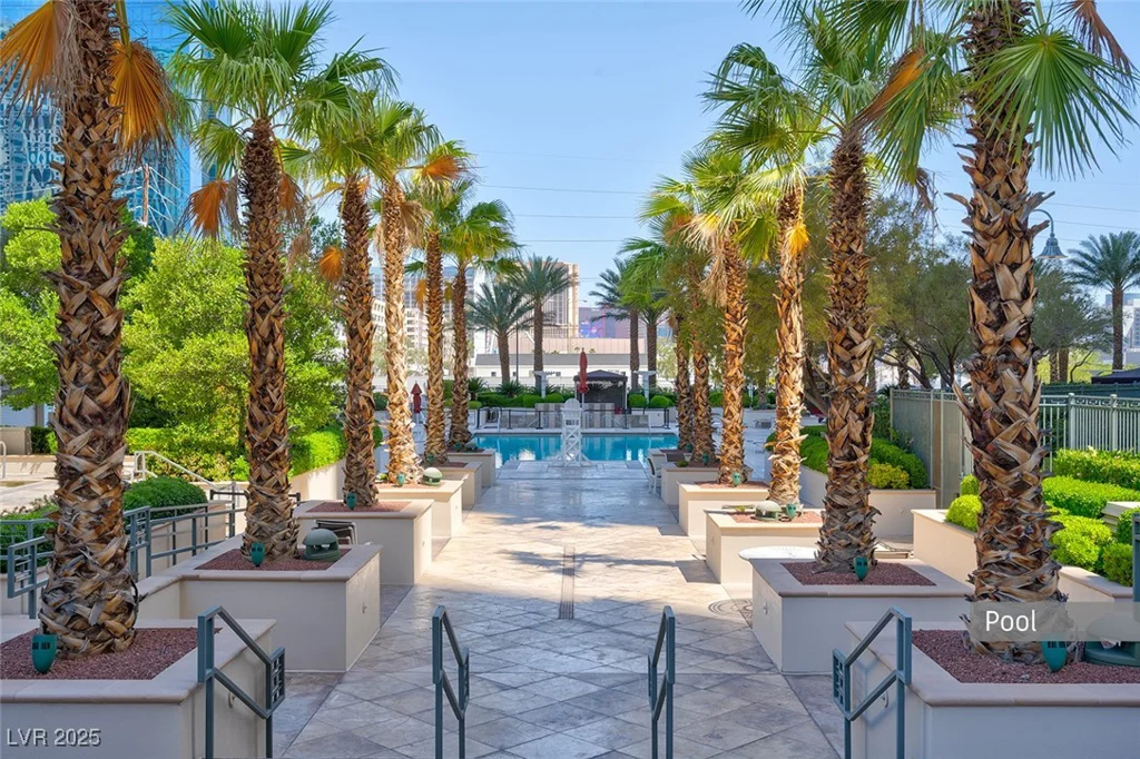 125 HARMON, Las Vegas, NV 89109