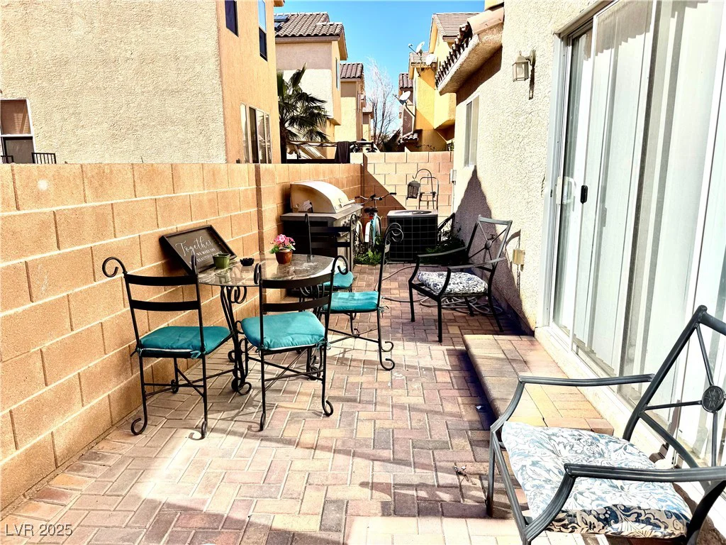 6819 Mahogany Meadows, Las Vegas, NV 89122