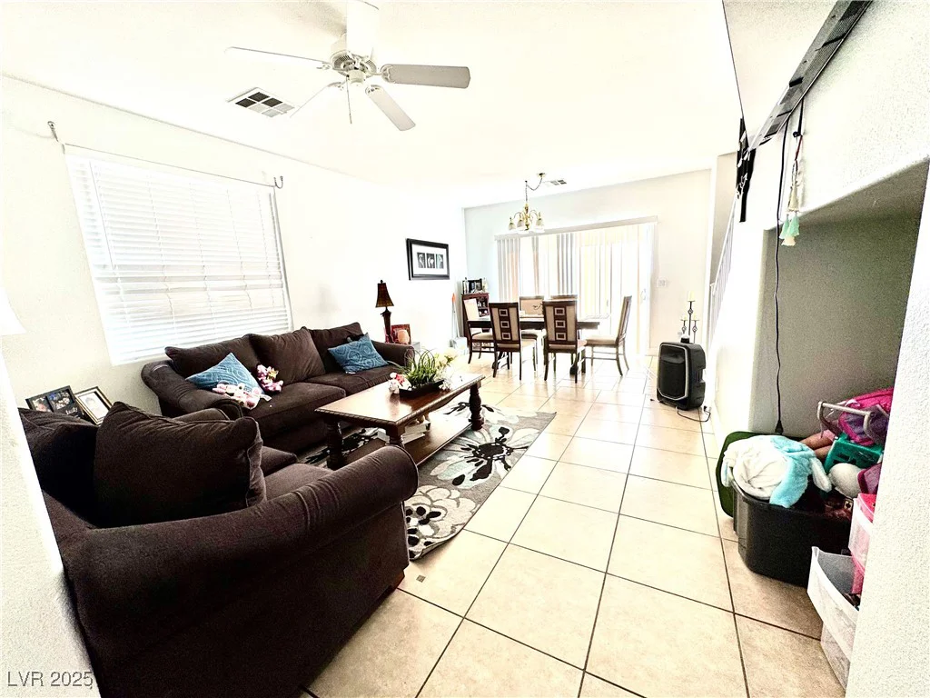 6819 Mahogany Meadows, Las Vegas, NV 89122
