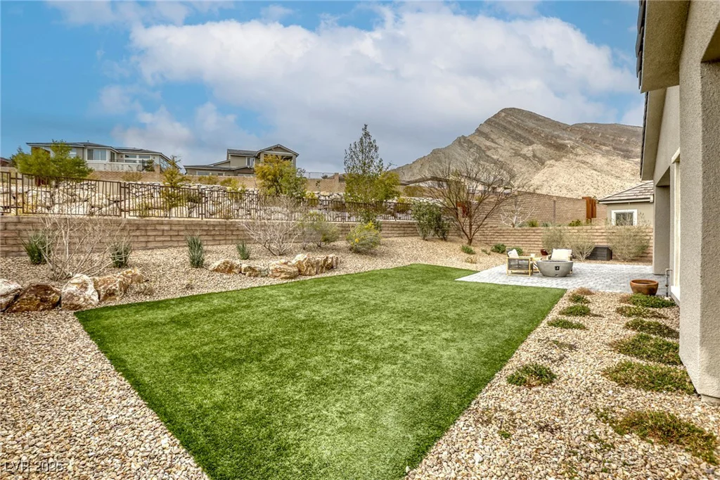 11137 Black Fire Opal, Las Vegas, NV 89138