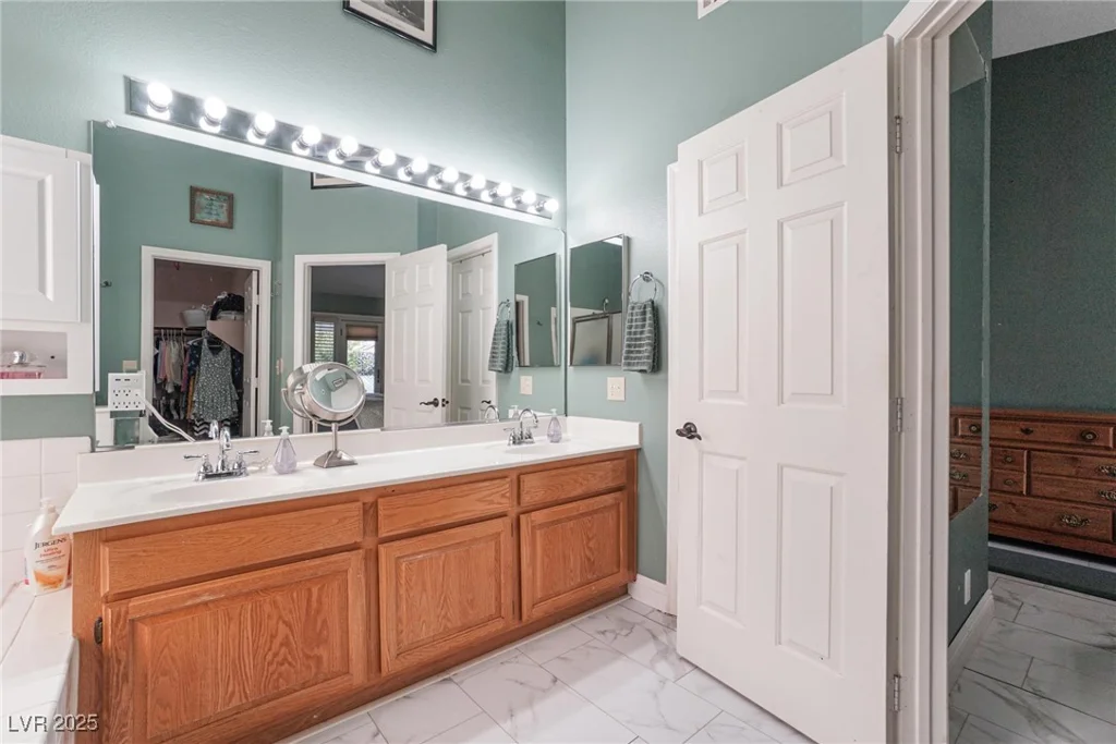 182 Horizon View, Henderson, NV 89015