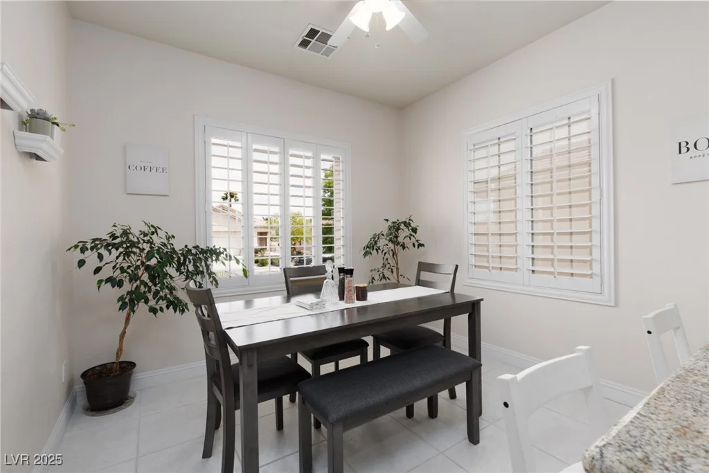 3239 Robins Creek, Las Vegas, NV 89135