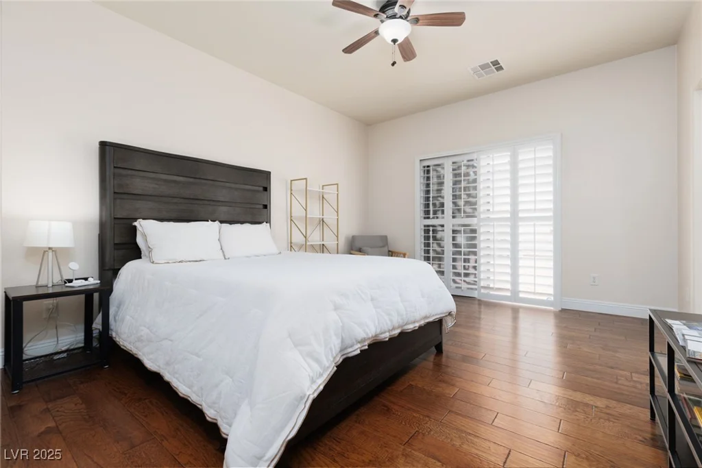 3239 Robins Creek, Las Vegas, NV 89135