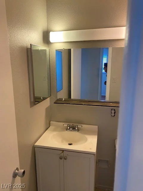 709 Scholl, Las Vegas, NV 89107