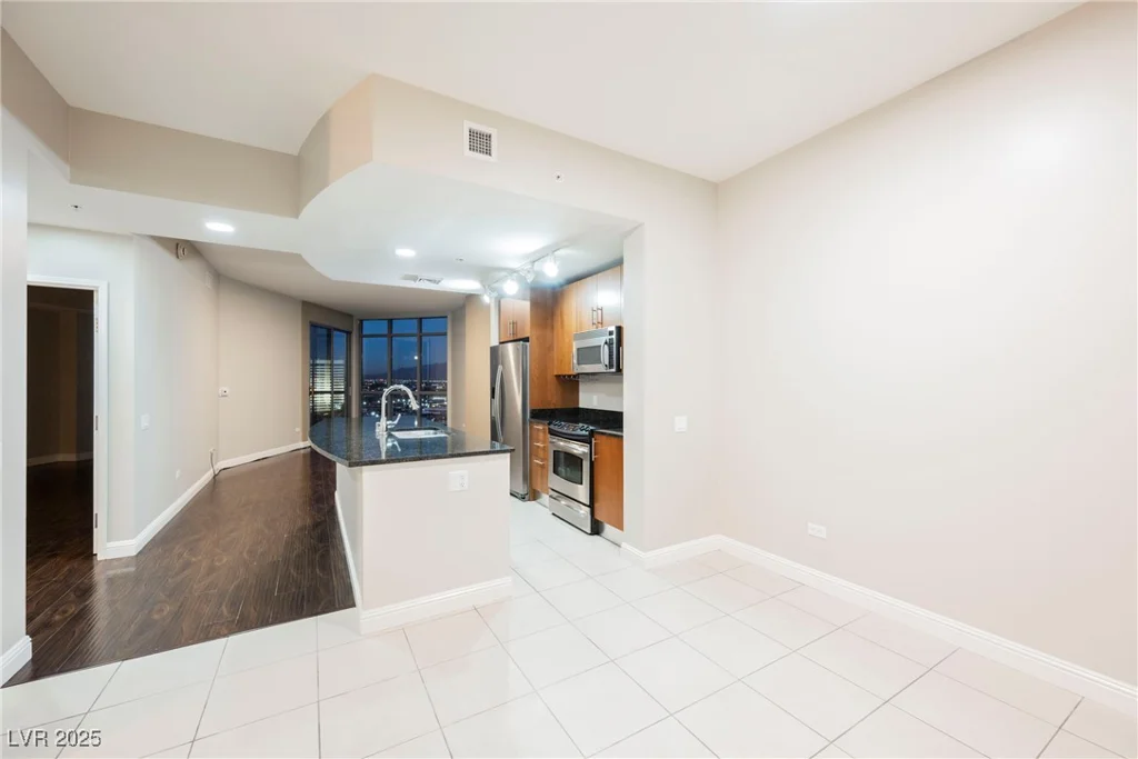 200 Sahara, Las Vegas, NV 89102