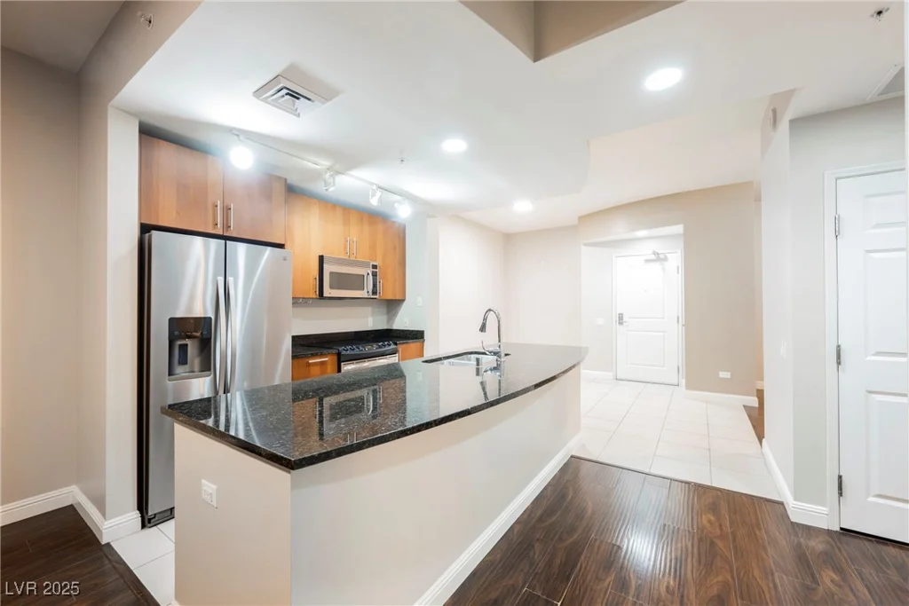 200 Sahara, Las Vegas, NV 89102