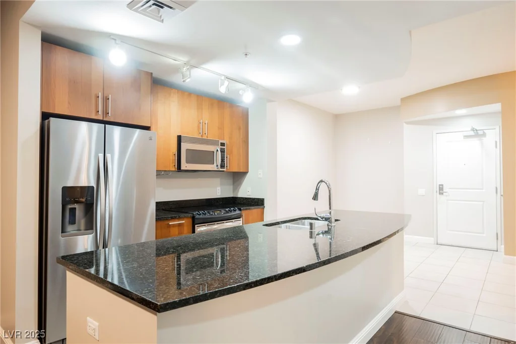 200 Sahara, Las Vegas, NV 89102