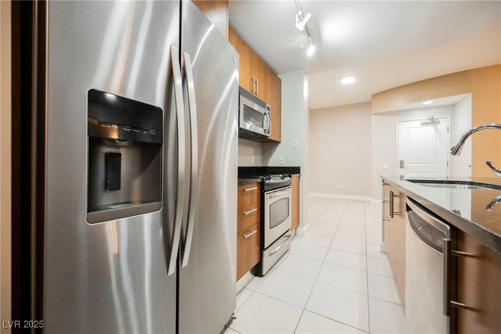 200 Sahara, Las Vegas, NV 89102