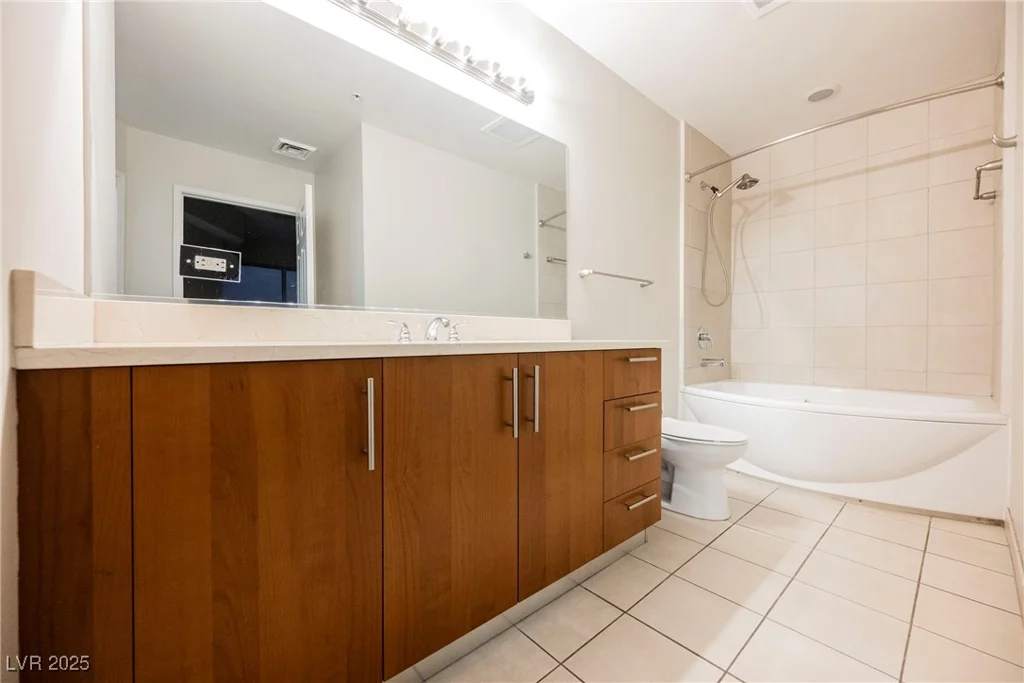 200 Sahara, Las Vegas, NV 89102