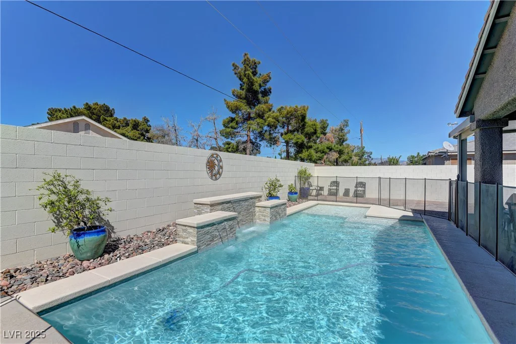 5629 Portage Lake, Las Vegas, NV 89130