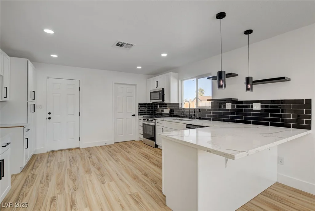 824 20th, Las Vegas, NV 89101
