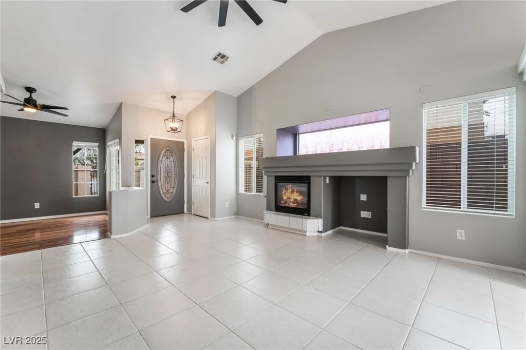 6654 Coronado Crest, Las Vegas, NV 89139