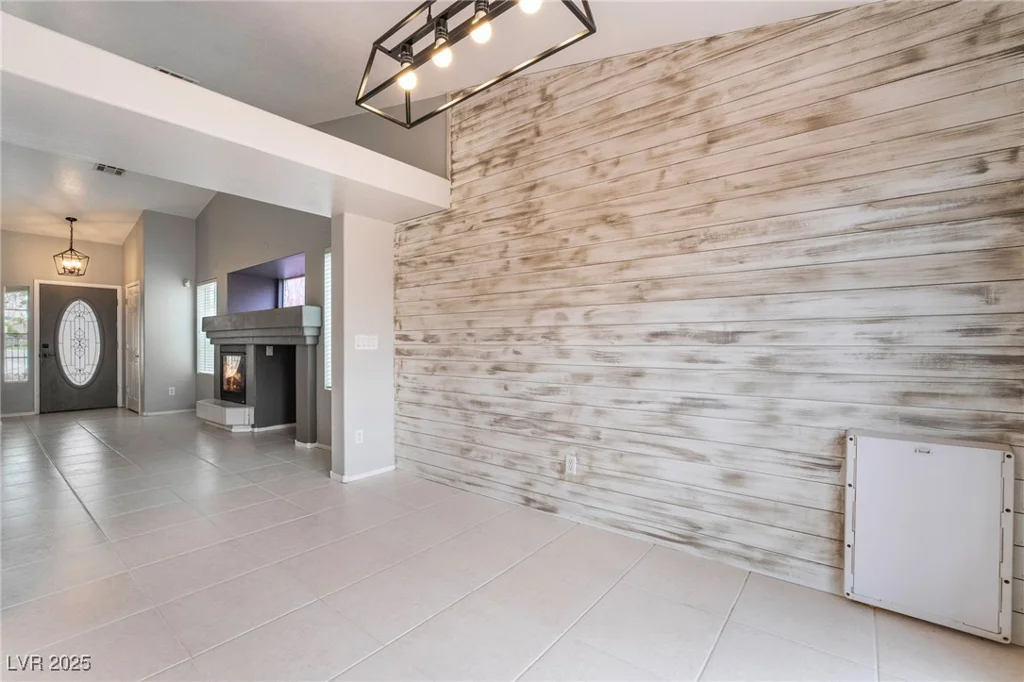 6654 Coronado Crest, Las Vegas, NV 89139