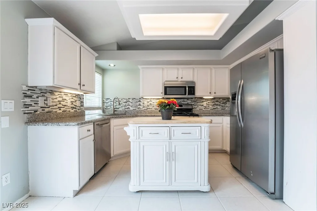 6654 Coronado Crest, Las Vegas, NV 89139