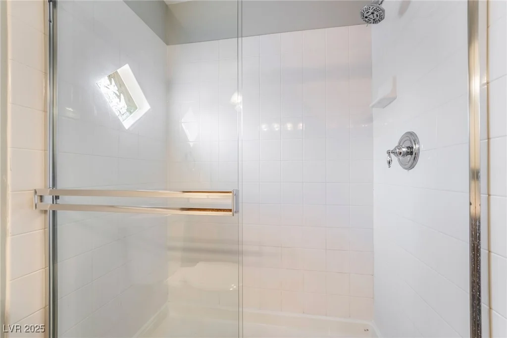 6654 Coronado Crest, Las Vegas, NV 89139