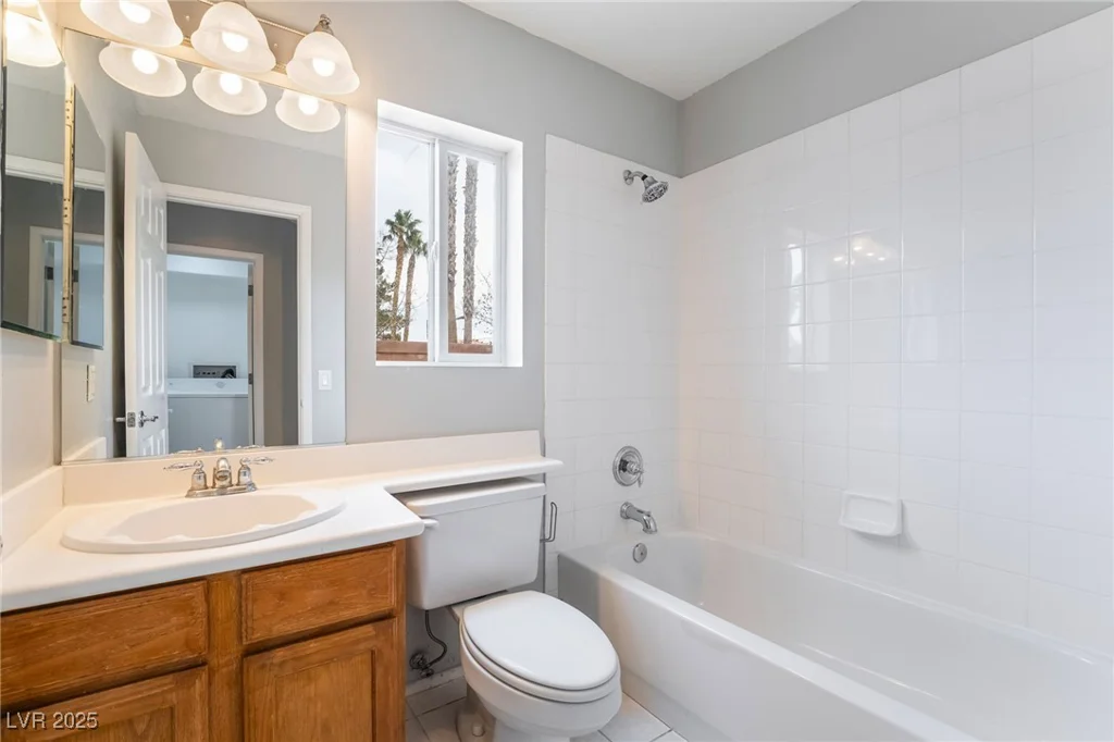 6654 Coronado Crest, Las Vegas, NV 89139
