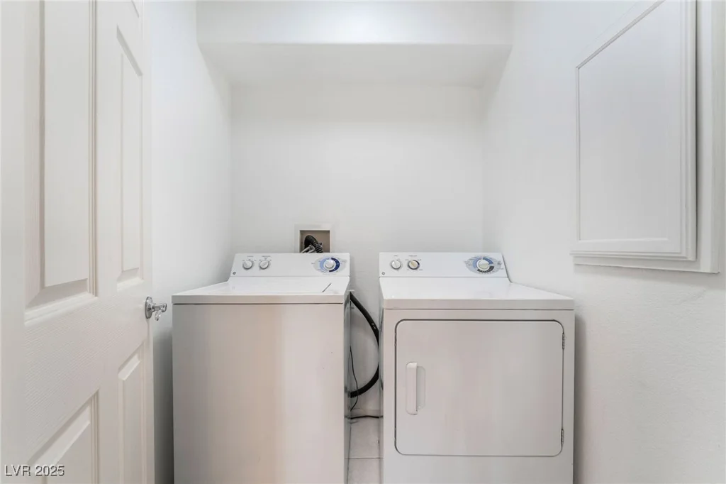 6654 Coronado Crest, Las Vegas, NV 89139