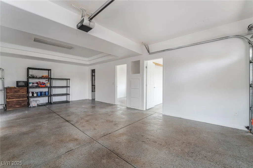 6654 Coronado Crest, Las Vegas, NV 89139