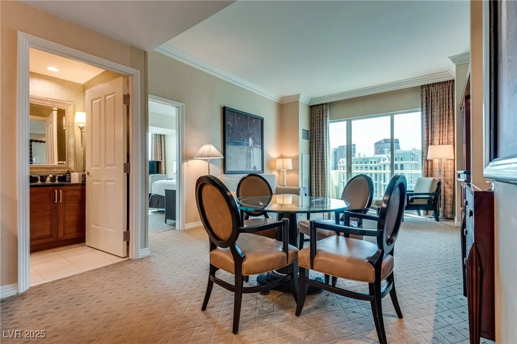 145 Harmon, Las Vegas, NV 89109