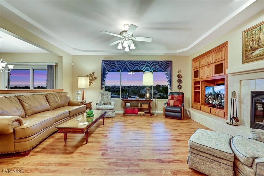 1960 Oliver Springs, Henderson, NV 89052
